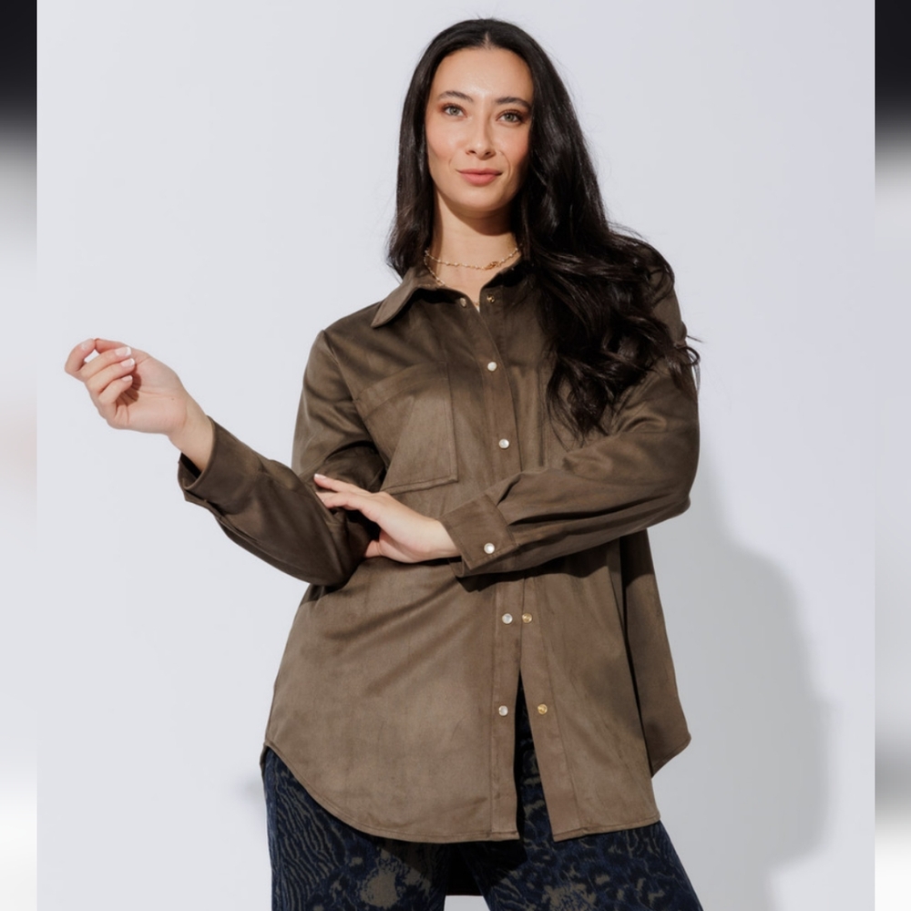 2/$40 ✨Reitmans Faux Suede Button Up - Picture 1 of 5